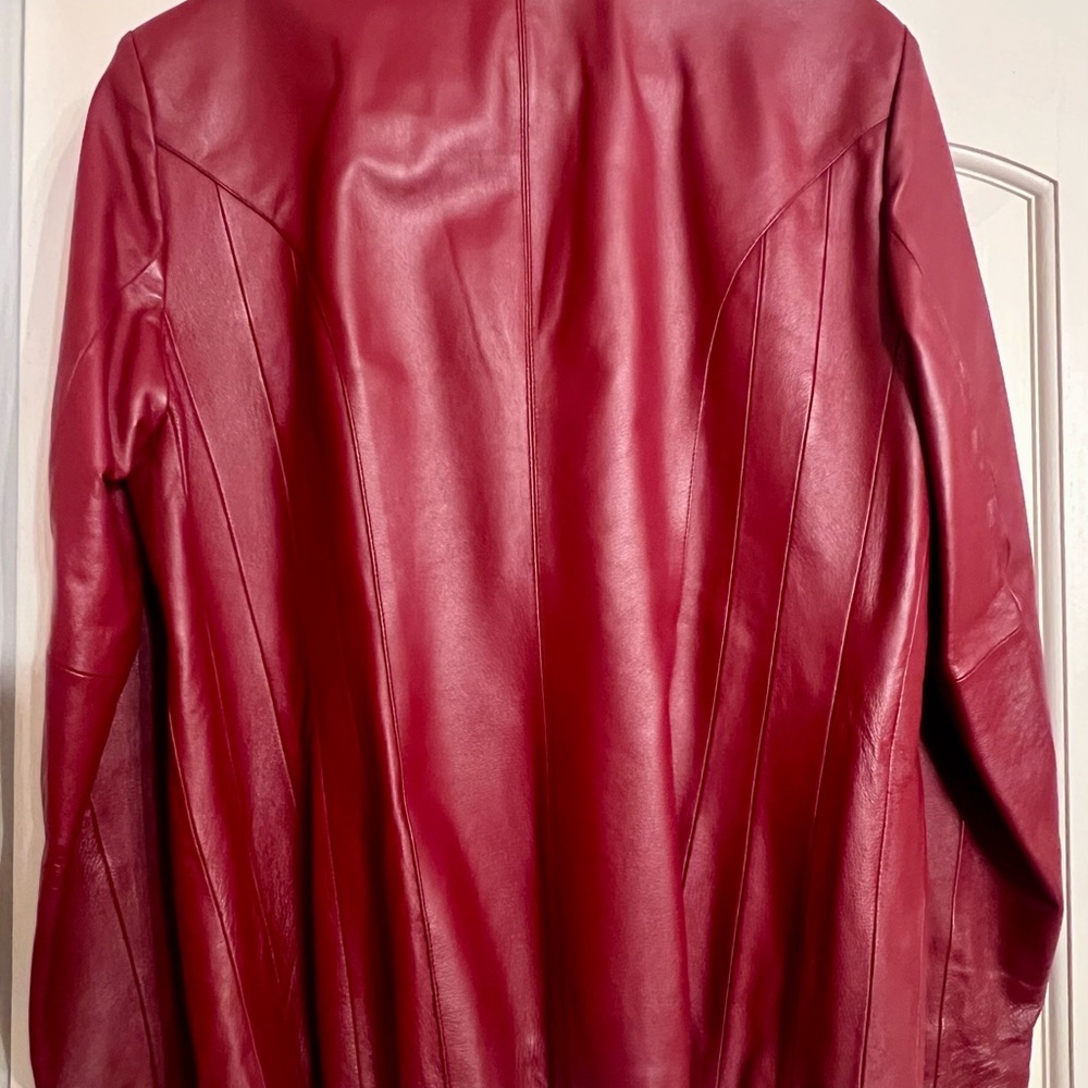Women’s Med East 5th Genuine Leather zip-up jacket, Red/Burgundy 
UEC - Picture 2 of 14